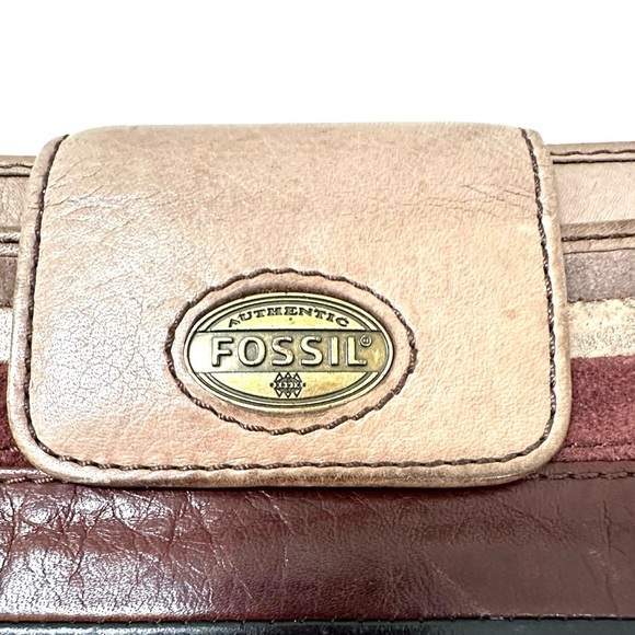 Fossil Multi Color Leather Suede Metallic Patchwork Zip Around Wallet. - Picture 5 of 16